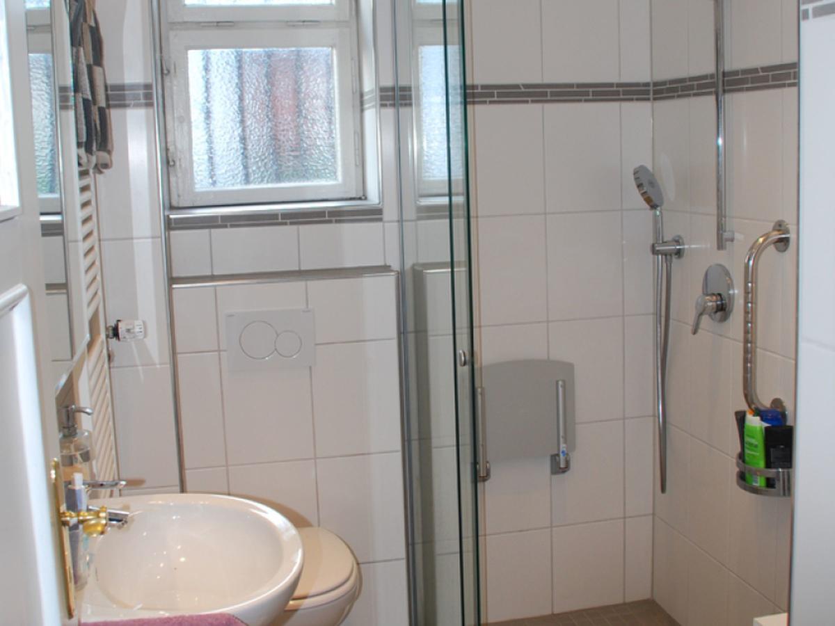 Rotes Haus Ueber Den Weinbergen Apartment คอนสตานซ์ ภายนอก รูปภาพ